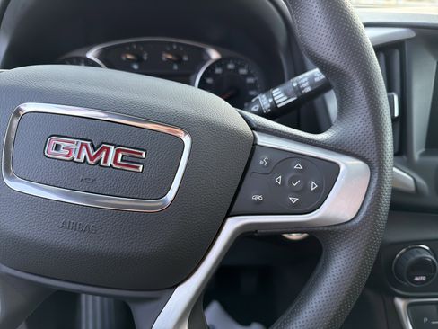 Certified 2022 GMC Terrain SLE w/ Driver Convenience Package image 14