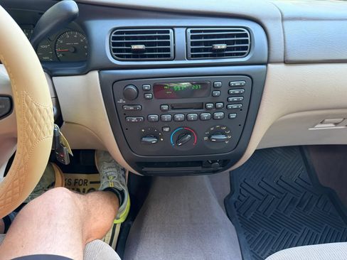 Used 2000 Ford Taurus SE FWD image 13