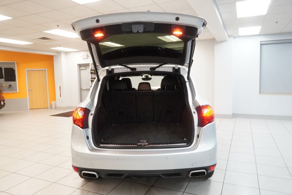 Used 2012 Porsche Cayenne AWD/4WD image 9