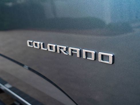 Used 2022 Chevrolet Colorado Z71 AWD/4WD image 15