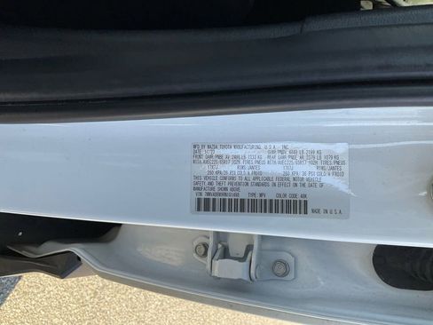 Used 2024 MAZDA CX-50 AWD 2.5 S w/ Preferred Package image 36