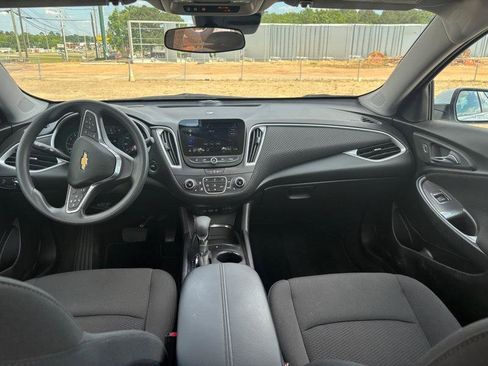 Used 2023 Chevrolet Malibu LT FWD image 6