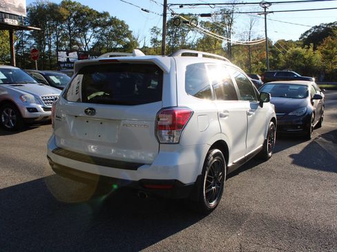 Used 2018 Subaru Forester 2.5i Touring image 8