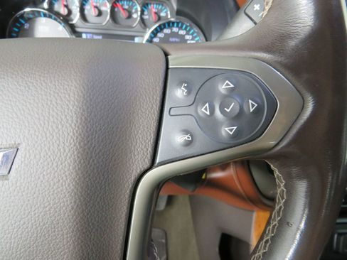 Used 2018 Chevrolet Silverado 2500 High Country image 17