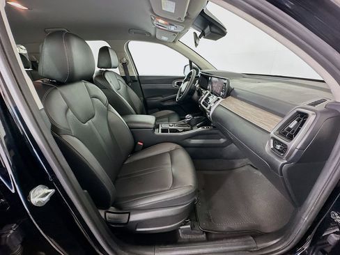 Used 2023 Kia Sorento S AWD/4WD image 29