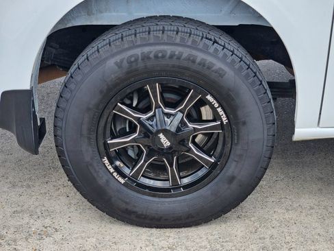 Used 2020 Nissan NV 3500 S RWD image 10