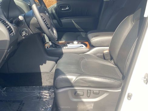 Used 2024 Nissan Armada SL w/ Captain's Chairs Package image 15