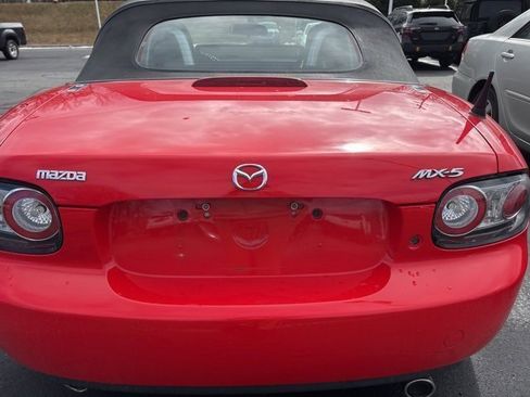 Used 2007 MAZDA MX-5 Miata Touring image 10