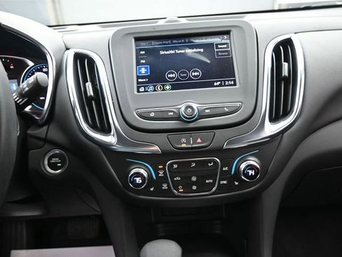 Used 2024 Chevrolet Equinox LT image 10