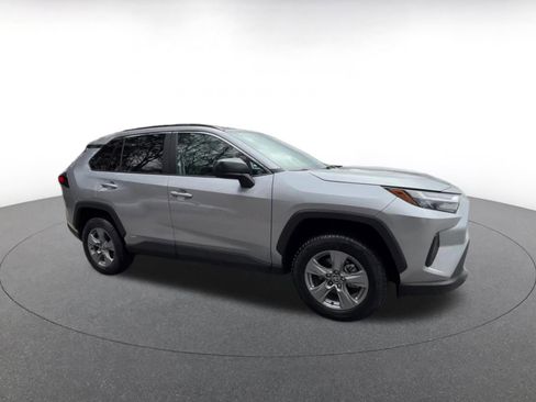 Used 2025 Toyota RAV4 LE AWD/4WD image 2