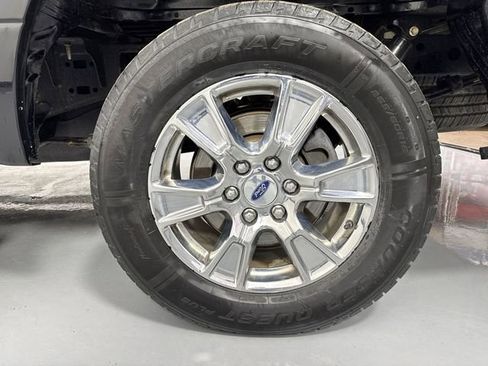 Used 2017 Ford F150 XLT w/ Equipment Group 302A Luxury image 6