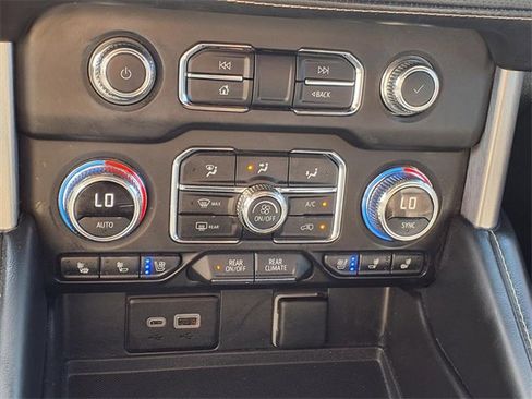 Used 2023 GMC Yukon SLT image 20