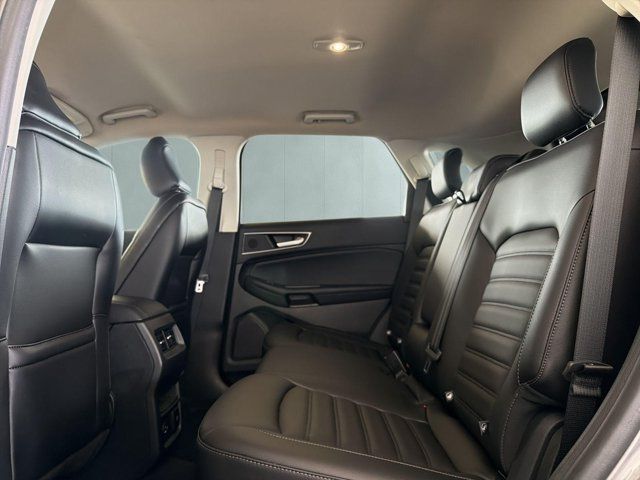 Used 2021 Ford Edge SEL w/ Convenience Package FWD image 11