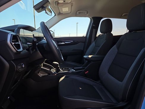 Used 2024 Chevrolet TrailBlazer LT w/ Driver Confidence Package image 15