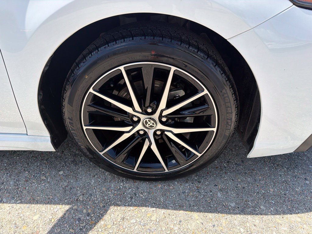 Used 2021 Toyota Camry SE FWD image 24