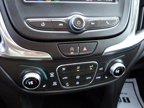 Used 2024 Chevrolet Equinox LT image 21