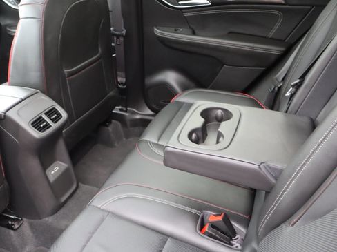 Used 2023 Buick Envision Essence w/ Technology Package I image 13