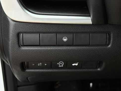 Used 2026 Nissan Rogue Dark Armor FWD image 20