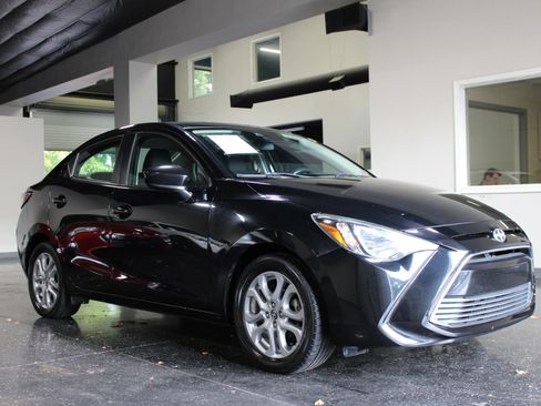 Used 2016 Scion iA FWD image 1