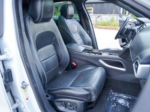 Used 2017 Jaguar F-PACE S AWD/4WD image 37