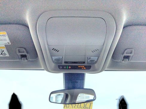 Used 2024 Chevrolet Equinox LS FWD image 21