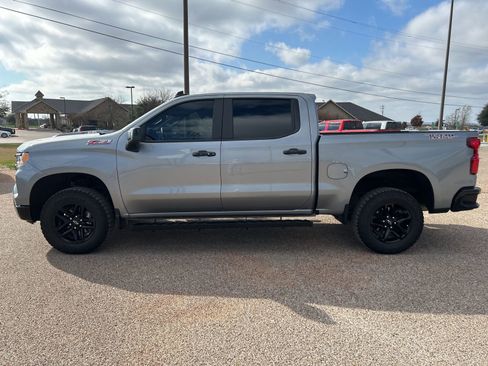 Certified 2023 Chevrolet Silverado 1500 LT Trail Boss w/ Convenience Package II image 2