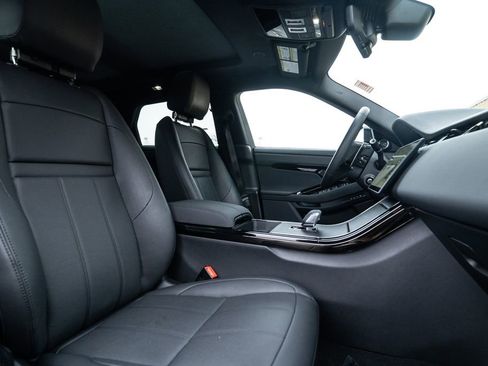 Used 2024 Land Rover Range Rover Evoque S image 12