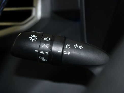 Used 2023 Toyota Tundra Platinum w/ Advanced Package image 28