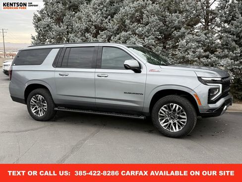 Used 2025 Chevrolet Suburban Z71 image 11