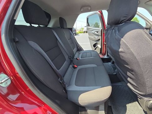Used 2021 Chevrolet TrailBlazer LT w/ Convenience Package FWD image 21