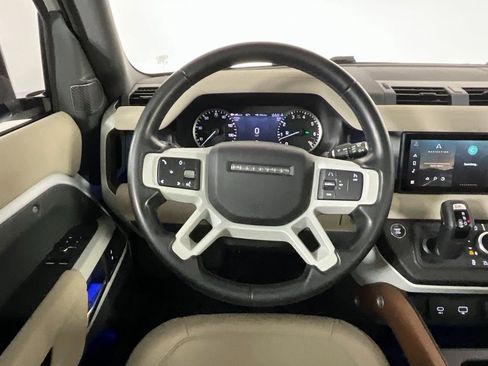 Certified 2023 Land Rover Defender 90 SE image 11