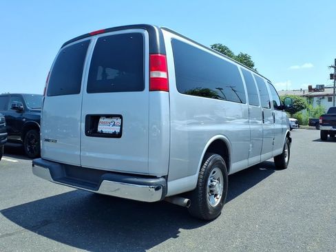 Used 2018 Chevrolet Express 3500 LT w/ LT Preferred Equipment Group RWD image 14