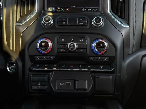 Used 2021 GMC Sierra 1500 AT4 w/ AT4 Premium Package image 31