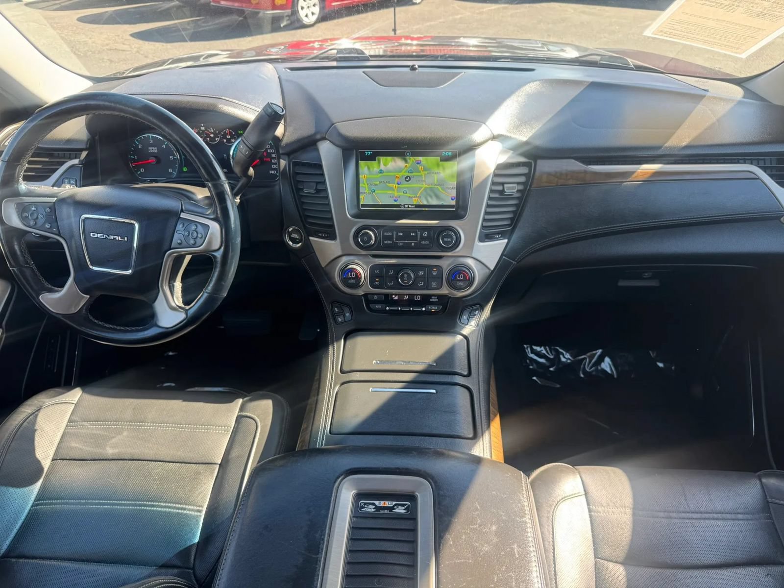Used 2019 GMC Yukon Denali w/ Open Road Package AWD/4WD image 27
