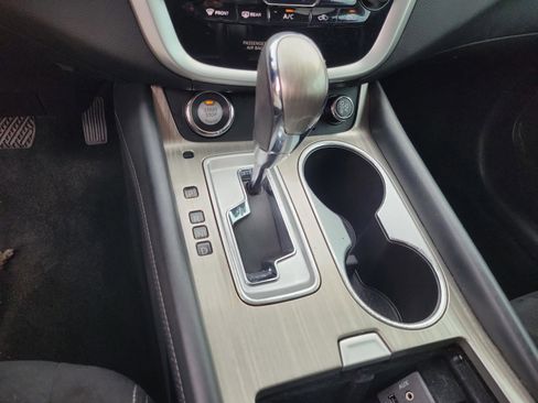 Used 2017 Nissan Murano SV w/ Premium Plus Package image 19