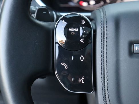 Used 2020 Land Rover Range Rover HSE image 16