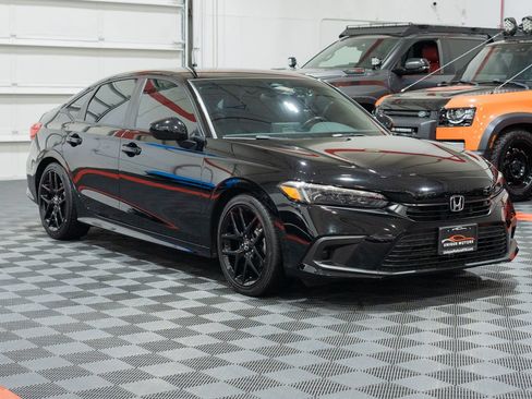 Used 2024 Honda Civic Sport image 9