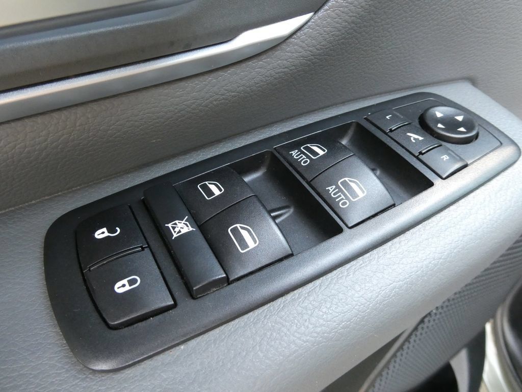 Used 2020 RAM 1500 Big Horn AWD/4WD image 22