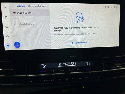 Used 2025 Toyota Sienna XLE image 30