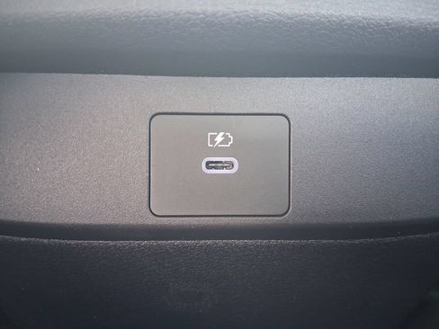 New 2026 Nissan Sentra SR w/ Floor Mat Package FWD image 28