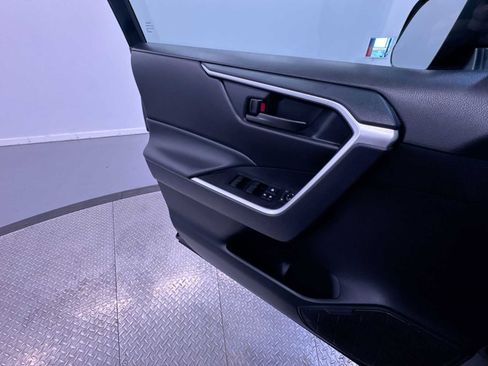 Used 2024 Toyota RAV4 LE image 22