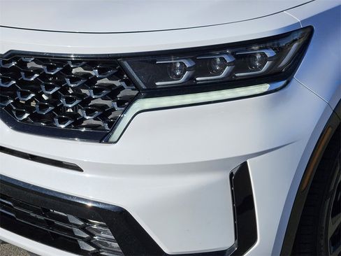 Used 2022 Kia Sorento SX image 5