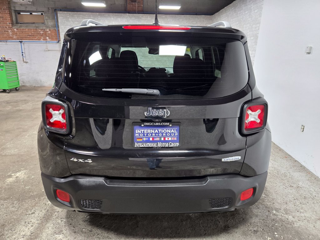 Used 2016 Jeep Renegade Latitude AWD/4WD image 44