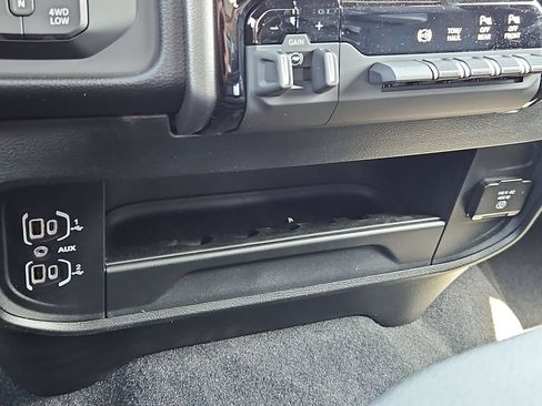 New 2026 RAM 3500 Laramie AWD/4WD image 26