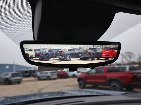 New 2026 GMC Yukon XL Denali w/ Denali Reserve Package image 32