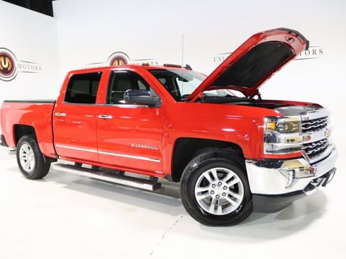 Used 2017 Chevrolet Silverado 1500 LTZ image 36