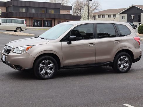 Used 2015 Subaru Forester 2.5i image 10