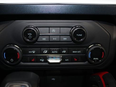 Used 2023 Ford Bronco Heritage Edition AWD/4WD image 39