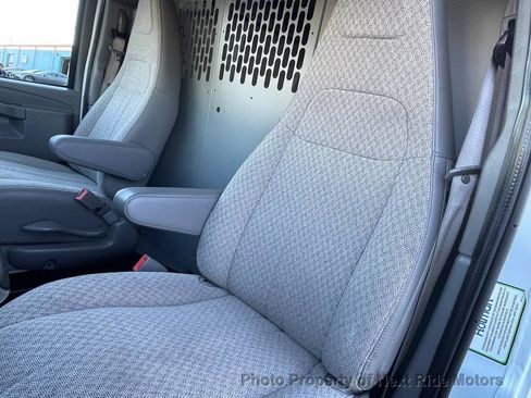 Used 2022 Chevrolet Express 2500 w/ Driver Convenience Package RWD image 16
