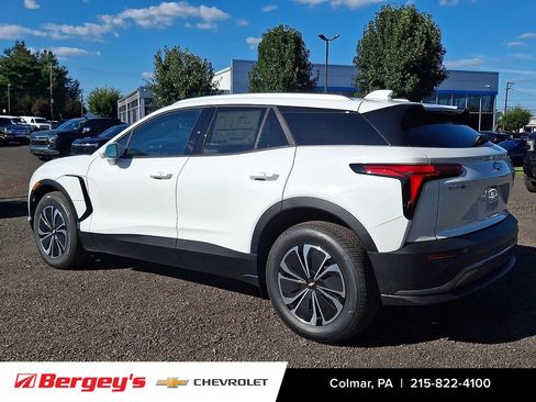 New 2025 Chevrolet Blazer EV LT image 14